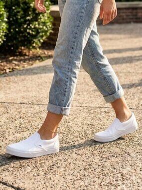 Vans Asher White Slip-On Canvas Sneakers